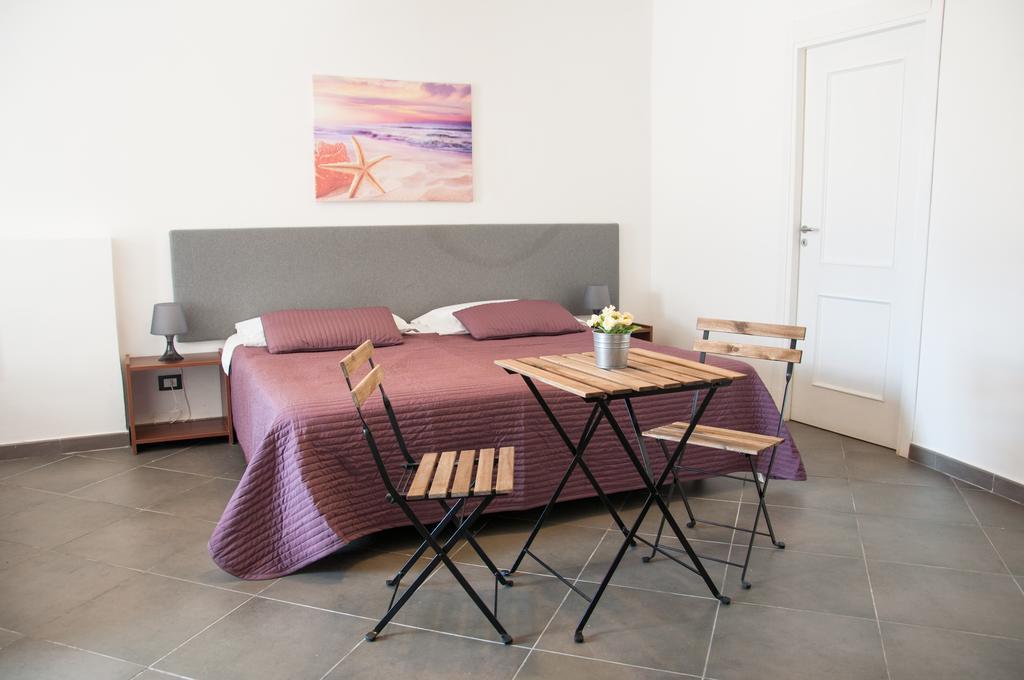 ريالمونتي B&B La Scala الغرفة الصورة